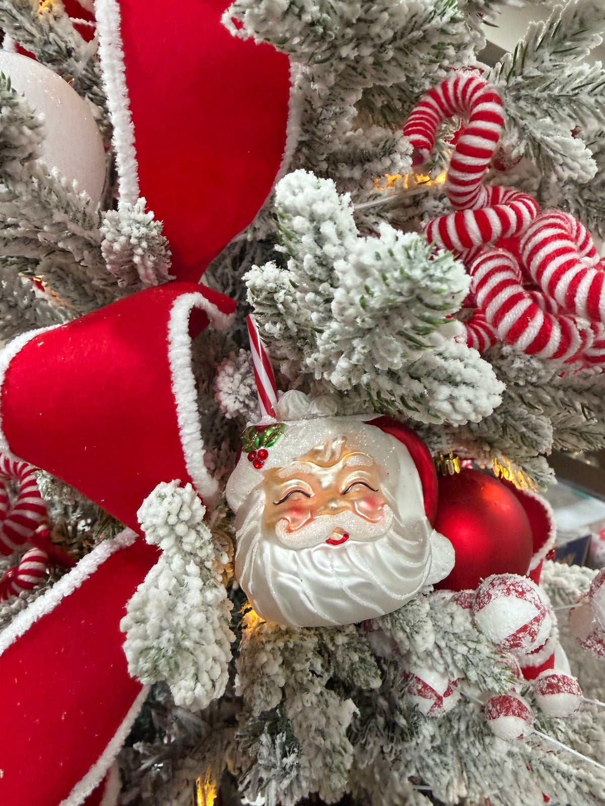 Santa’s Peppermint Parade